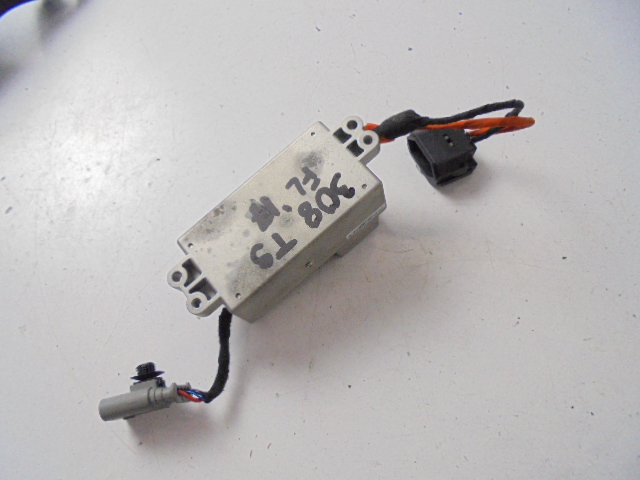 фото №1, Преобразователь 230v peugeot 308 ii t9 lift hb 2017 r