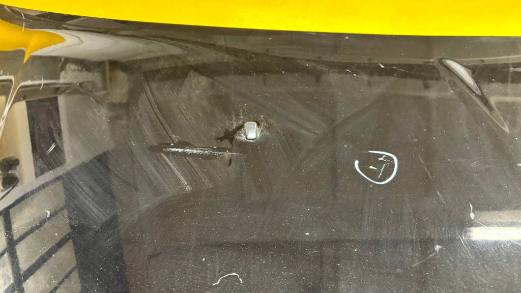 Chrysler 300c капот перед кришка передня Недорого