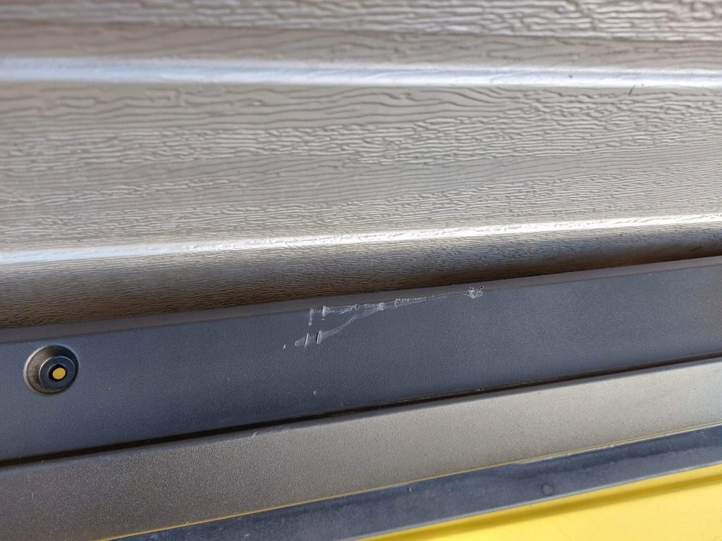 фото №5, Toyota cht ch-r молдинг порог правая 20r