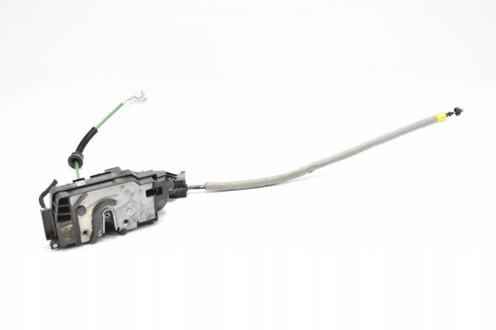 Купить Замок дверь правый перед a2220063999 w205 14-