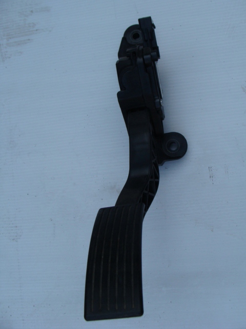 фото №1, Hyundai i10 14-.. 1.0 педаль потенциометр газа