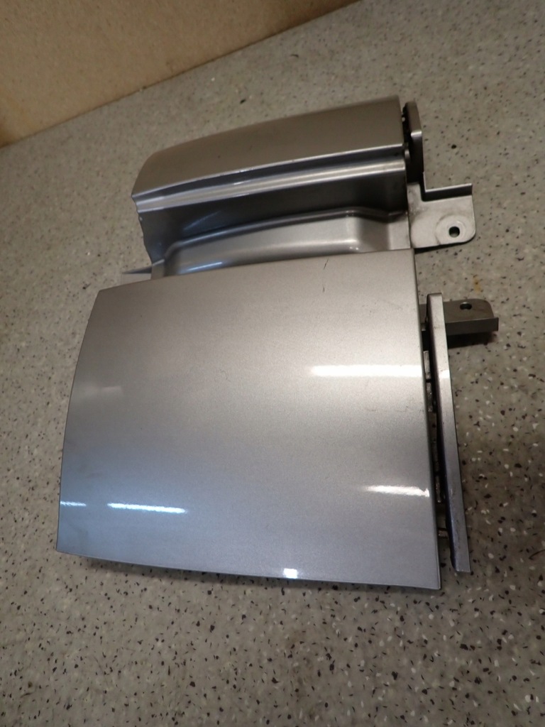 фото №5, Nissan note 06-09 молдинг лампи задня права задня