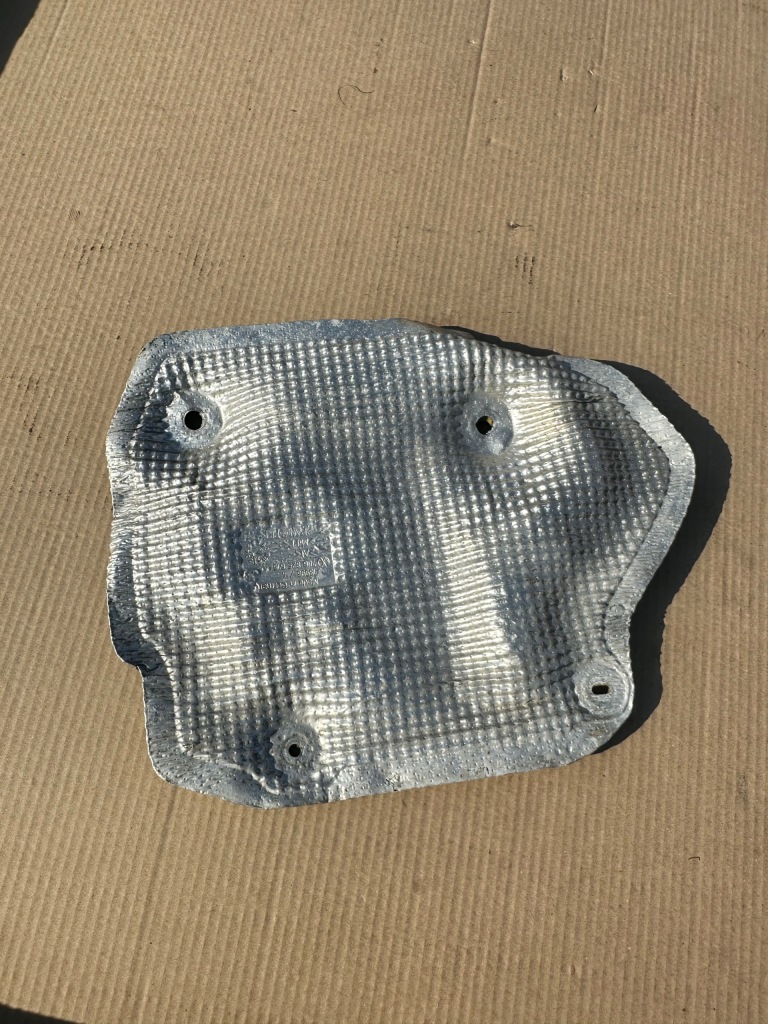 фото №1, Захист теплова 7l6825616 audi q7....