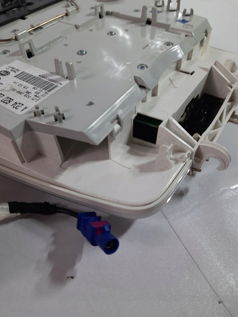 фото №8, Mercedes glk x204 09-15 лампа потолочный a2048202201 usa