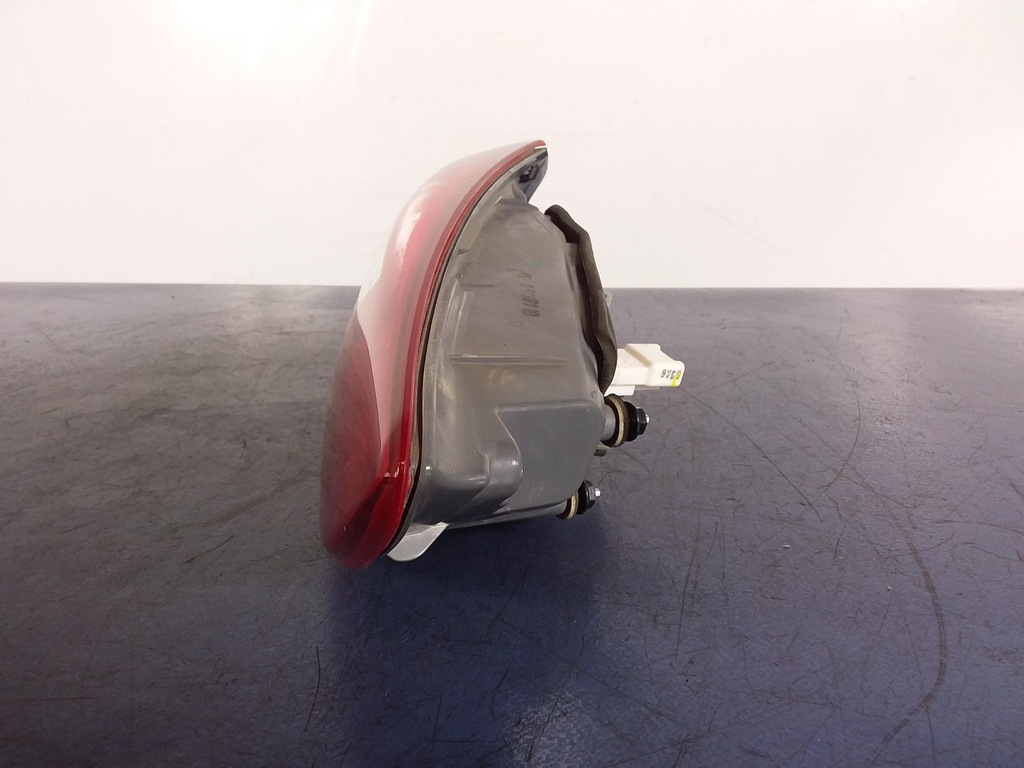 фото №5, Hyundai i30 ii lift hb лампа ліва задня w кришка