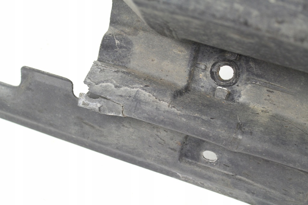 фото №7, Плита захист підвіска нижня права audi q5 8r 08-16