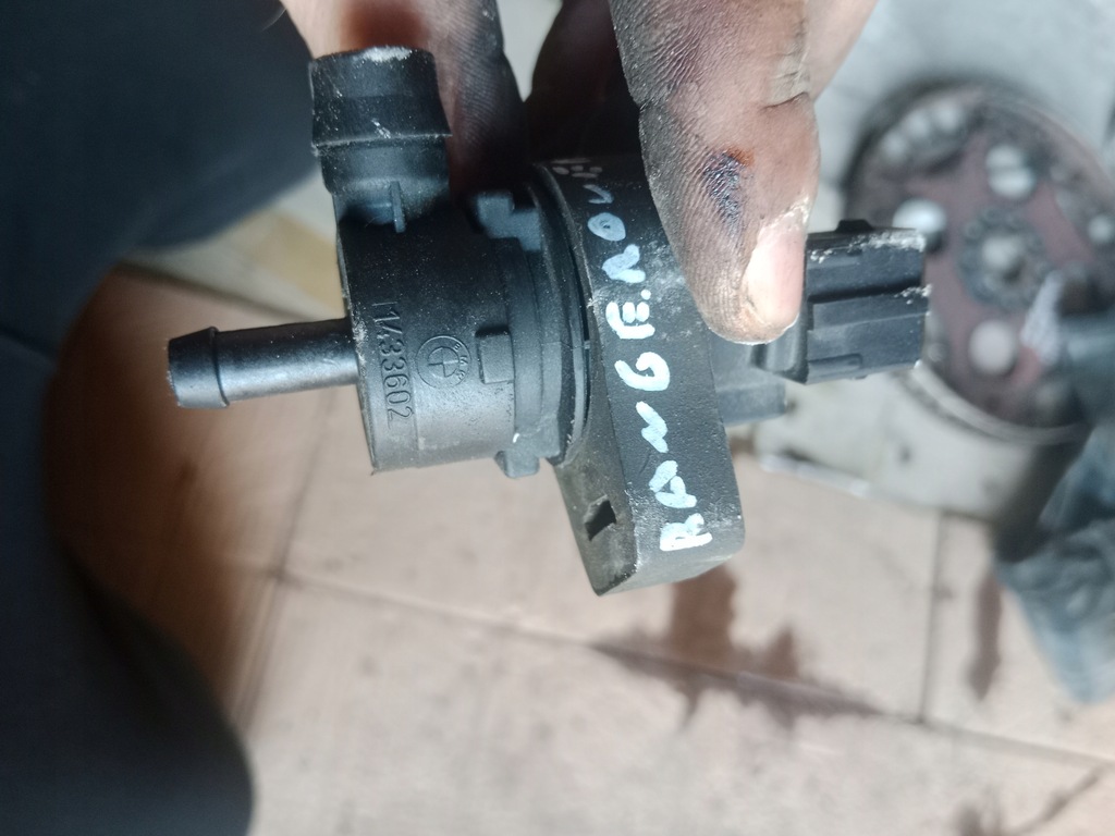 фото №1, Клапан вакууму bmw range rover l322 4.4 v8