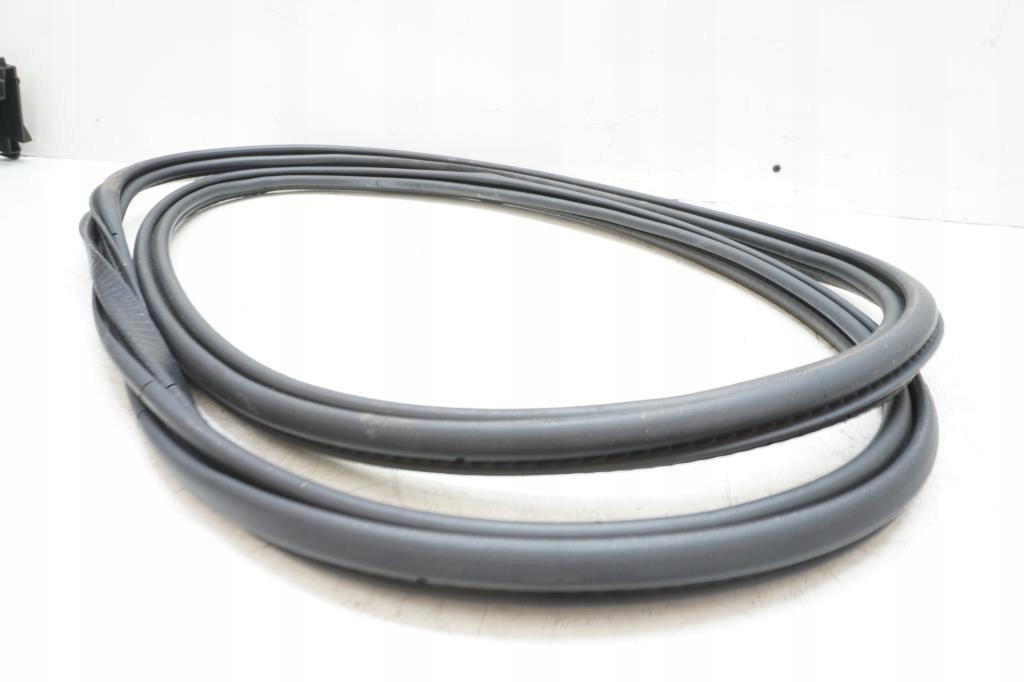 фото №5, Прокладка двері права перед volvo xc60 ii t5 b4