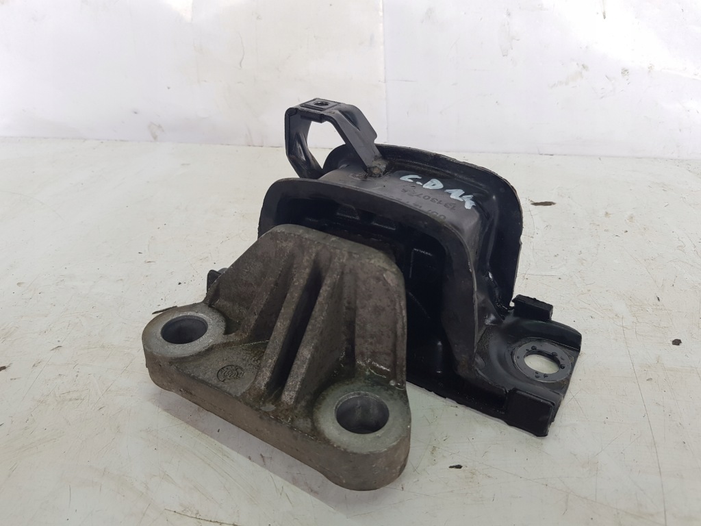 фото №1, Подушка двигуна opel corsa d 1.4