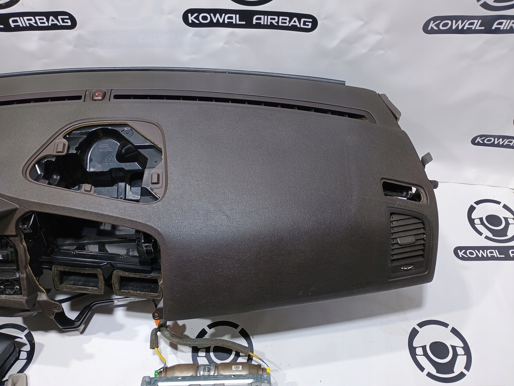 фото №5, Volvo xc60 xc 60 i приборная панель консоль подушка безопасности подушки безопасности ремни оригинал демонтаж