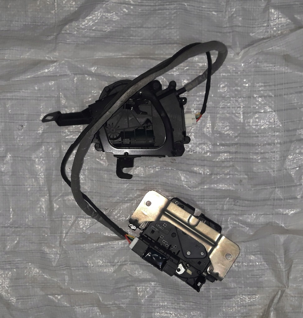 фото №1, Bmw 3 f34 замок доводчик крышки задняя задний
