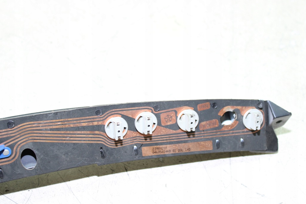 фото №5, Дисплей chrysler voyager ii 2 04685654