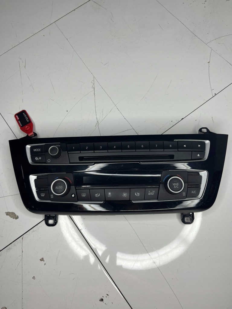 фото №1, Панель кондиционера bmw f30 f32 f34 f36 амбие́нтное