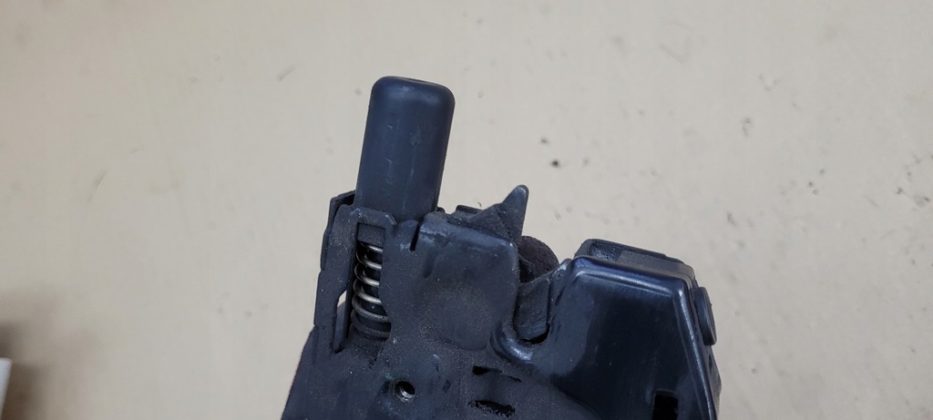 фото №12, A6 c7 4g s6 замок капот перед 4g0823509c s7 4g a7