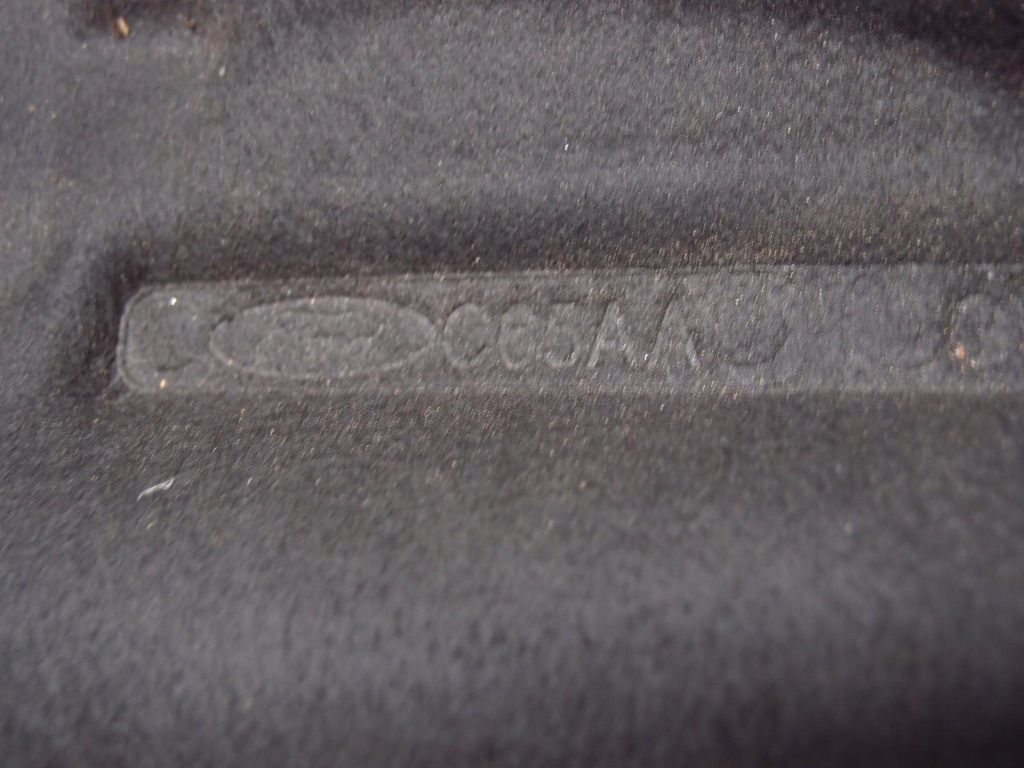 фото №8, Шумоизоляция капот ford kuga gv44-s16746-ac