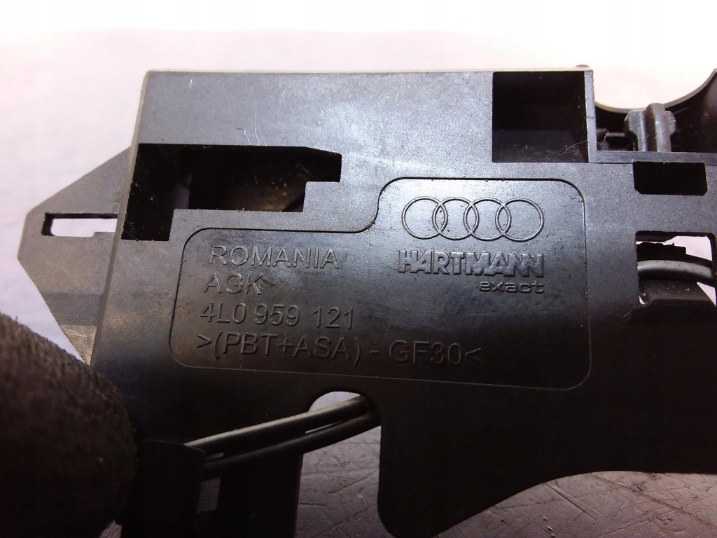 фото №4, Audi q5 8r датчик закрытия крышки 4l0959121