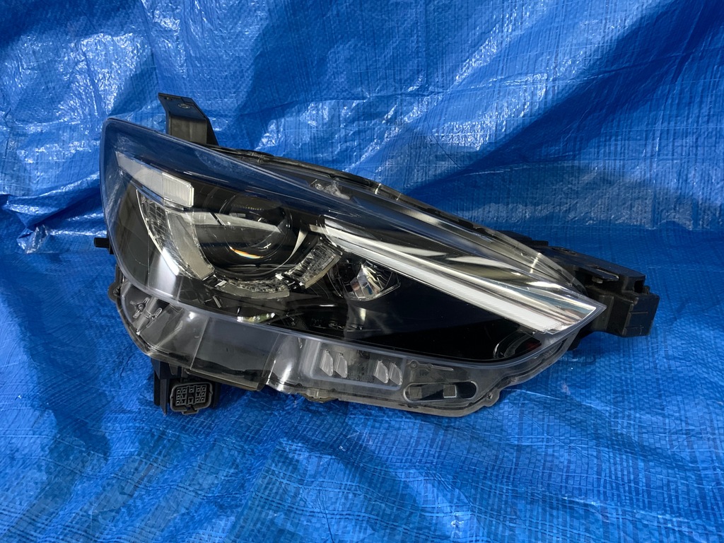 фото №1, Mazda cx3 15-19 права лампа full led