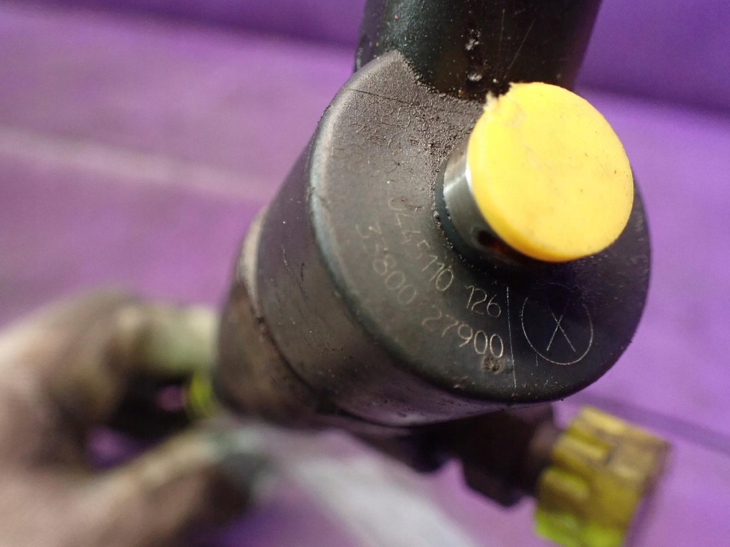 Kia sportage 2 04-08 2.0 crdi форсунка 0445110126 в Украине