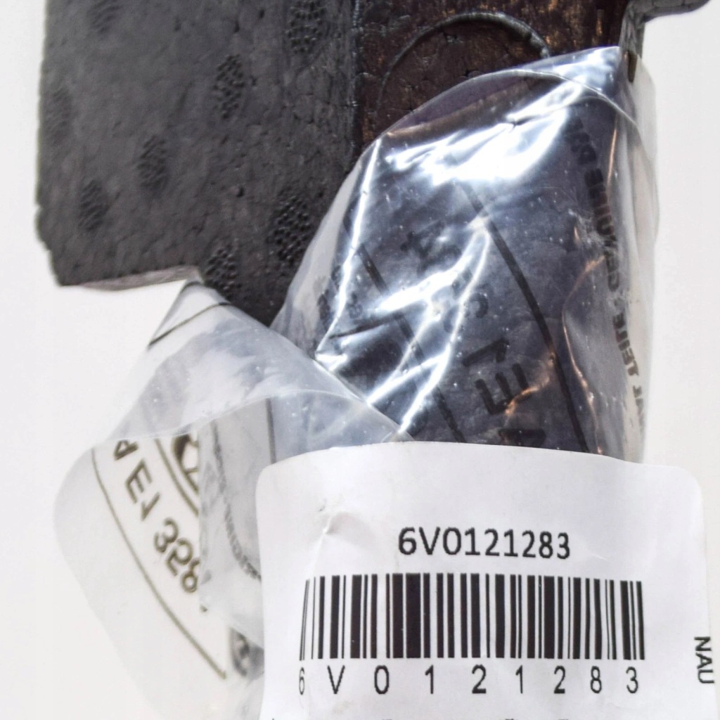 фото №9, Audi a3 8v левая шланг воздуха радиатора 8v0121283