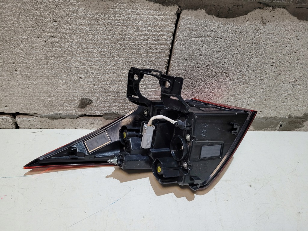 Лампа правый задняя lexus ux 250h led с Разборки