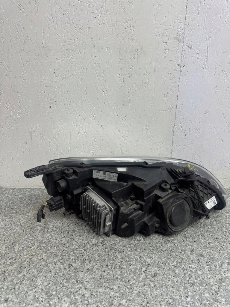 Фара лівий перед full led volvo v40 2 2012-2018r r-design 32228485 Недорого