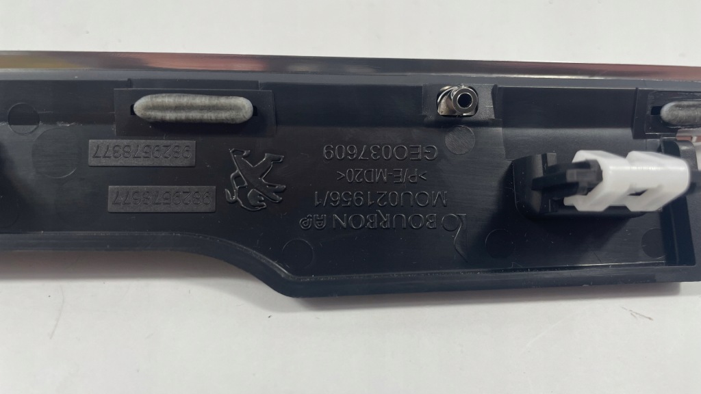 фото №5, Peugeot 5008 ii lift gt 9829578677 dekor консоли панели