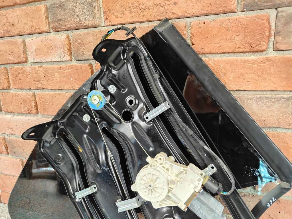 фото №7, Механізм підйому скло лівий задня задній bmw e93 cabrio + скло 7198049