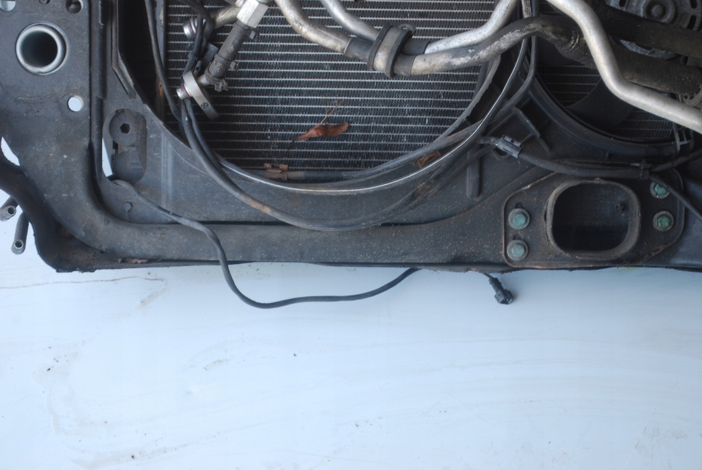 фото №13, Pas передний радиатор усилитель a6 c5 2.4 v6 lub