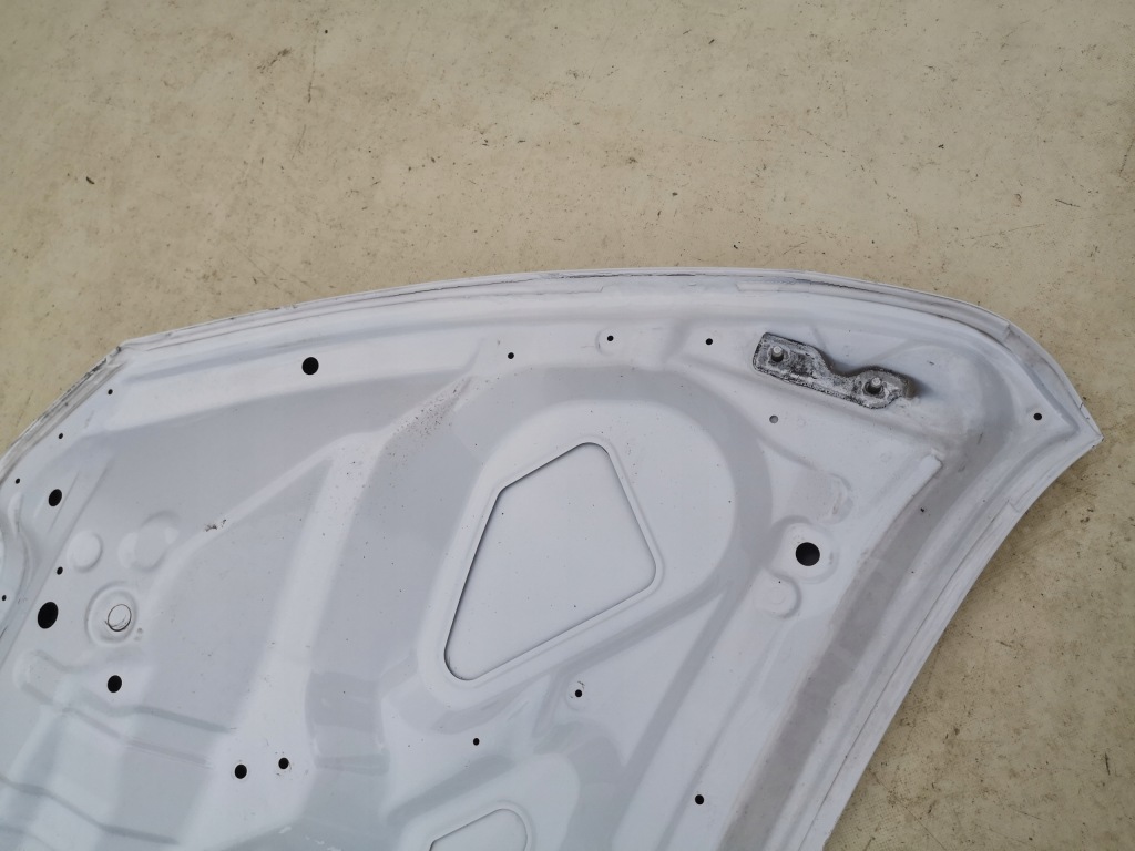 Капот nissan env200 e-nv200 белый электрик Оригинал