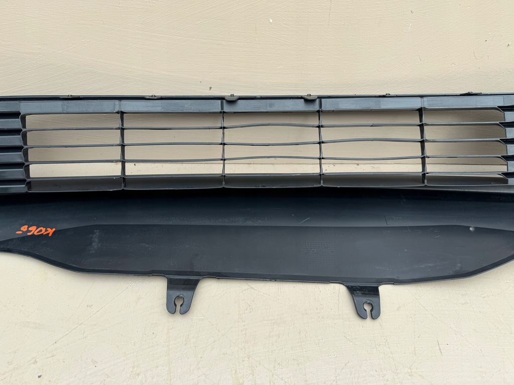 фото №11, Toyota yaris cross 20r- спойлер накладка бампера перед передняя