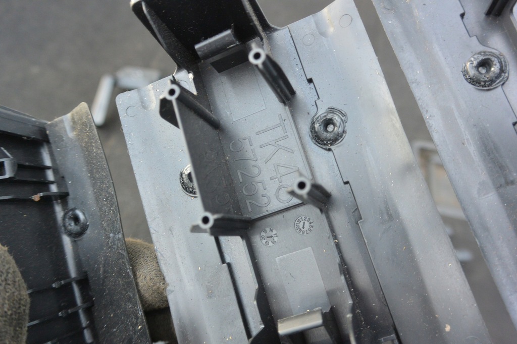 фото №6, Захист напрямна сидіння kpl 7 місць mazda cx9 eu