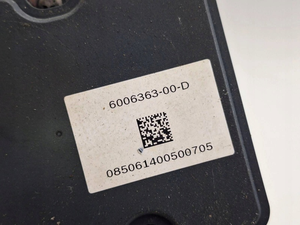 Насос abs tesla model s 600636300d Зі Шроту