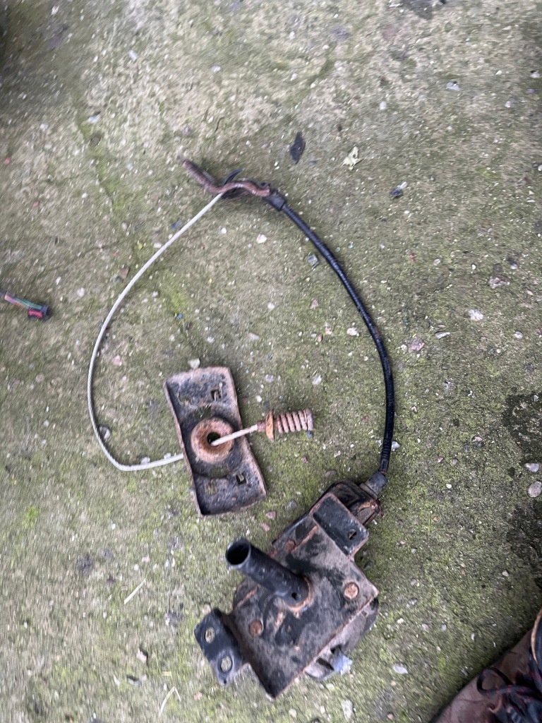 фото №1, Кронштейн колеса запасного vw crafter ii man tge 18-23