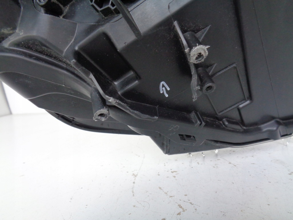 фото №8, Лампа левая фара peugeot 208 ii 19- full led