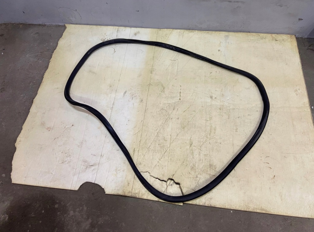 фото №1, Porsche оригинальный номер 7p5827705g