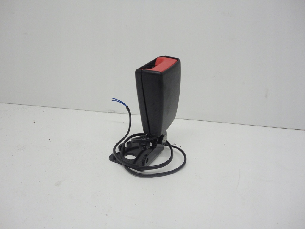 фото №1, Chevrolet aveo t300 кліпса замок поперечина задня 11-