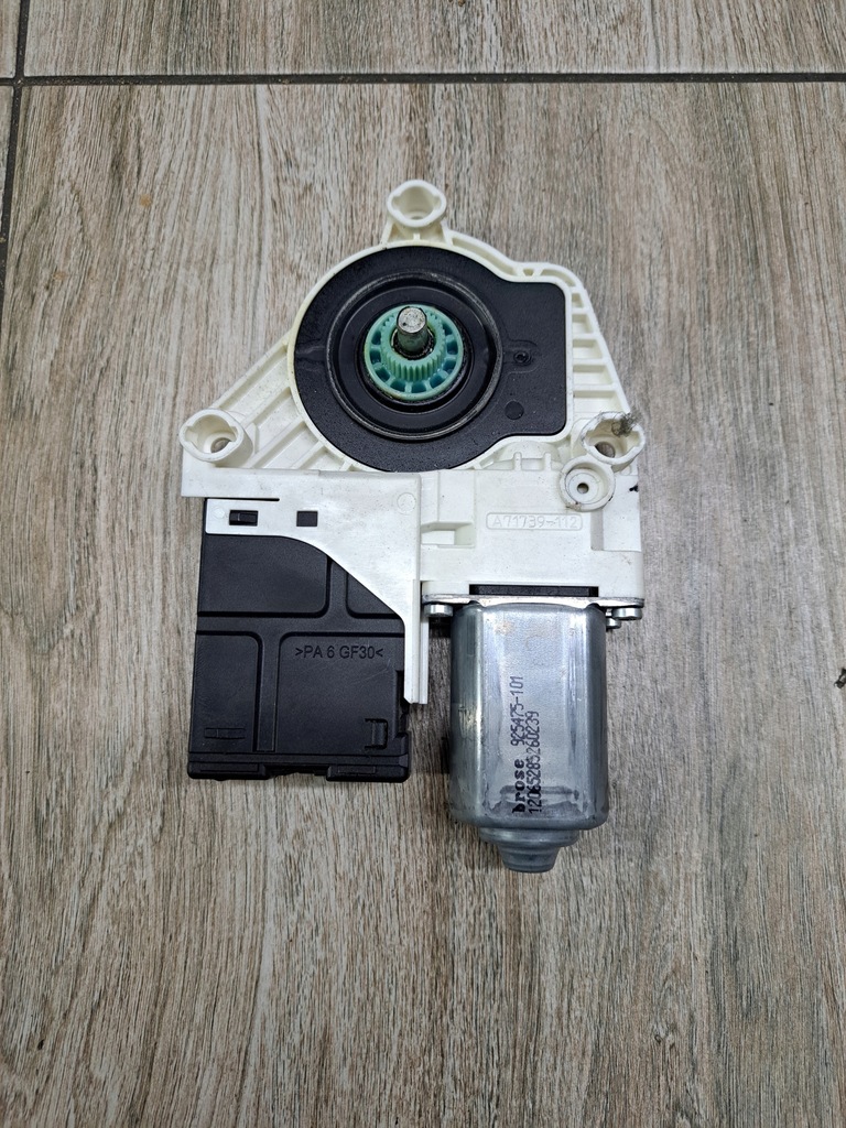 фото №1, Моторчик подъёма стекло правый renault gama t volvo fh 4