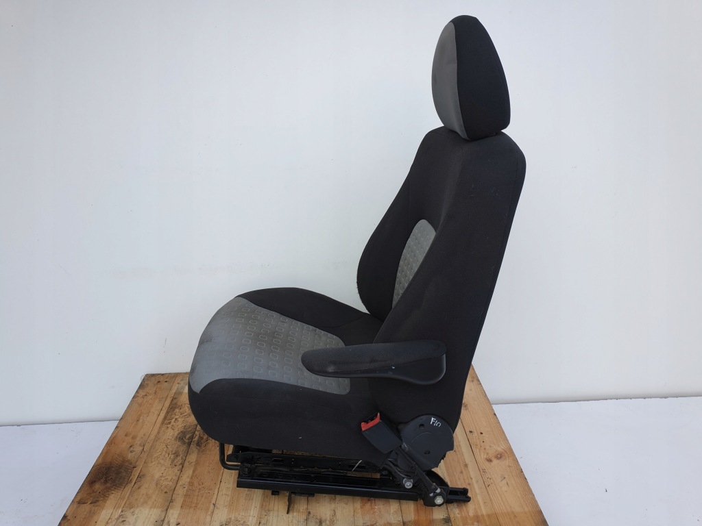 фото №9, Fiat doblo lift сидіння лівий правий перед задня сидіння комплект сидінь перехідник