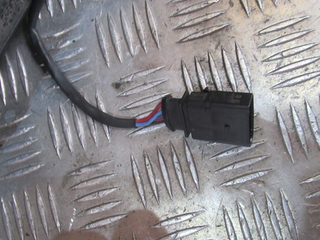 фото №3, Спойлер спойлер задняя audi r8 spyder 420