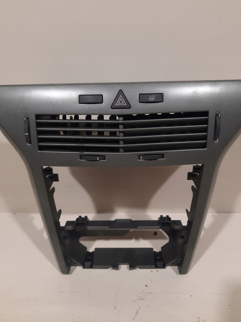 фото №2, Решётка обдув рамка радио opel astra h