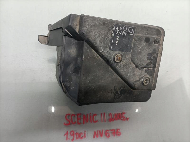 Купить Коробка предохранителей renault scenic 1.9 dci 8200438361