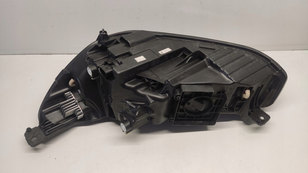 Ford focus mk4 рестайлінг  фара led фара правий Доставка