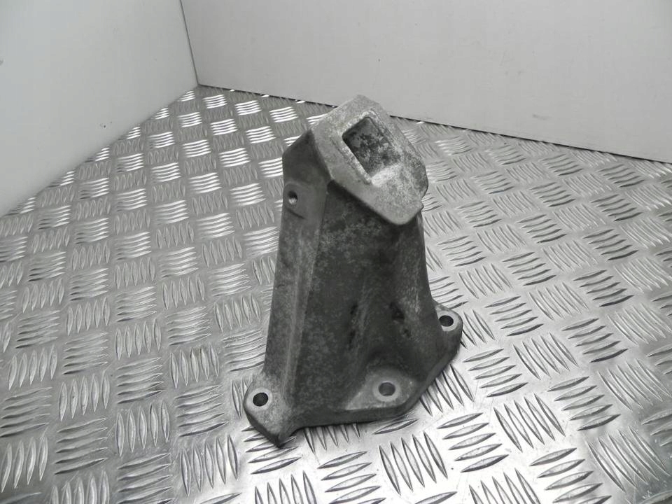 Купить Скоба bmw 5 2011 6777621