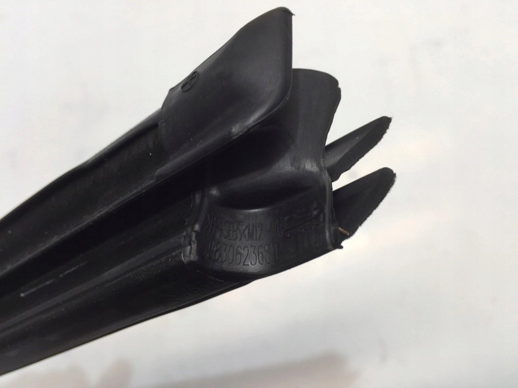 фото №3, Citroen c4 iii молдинг прокладка дверь правый задняя