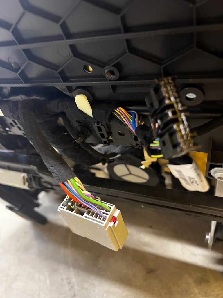 фото №13, Сиденье сиденье водителя вентилируемый подушка безопасности подогреваемый lr evoque ii l551