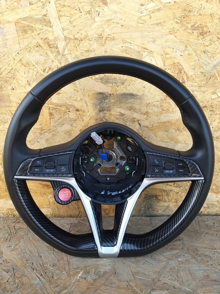 фото №1, Воздуховод alfa romeo stelvio карбон