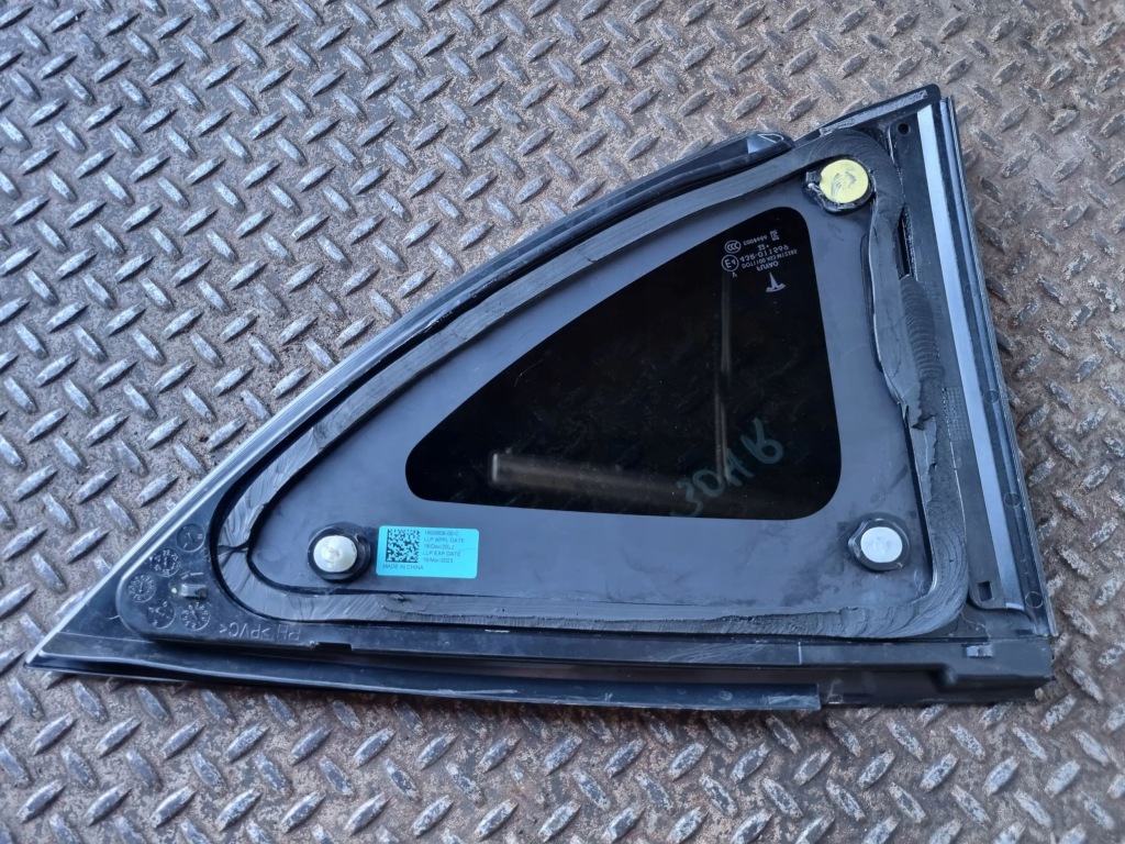 2023 tesla model y стекло боковая задняя 160080900c с Разборки