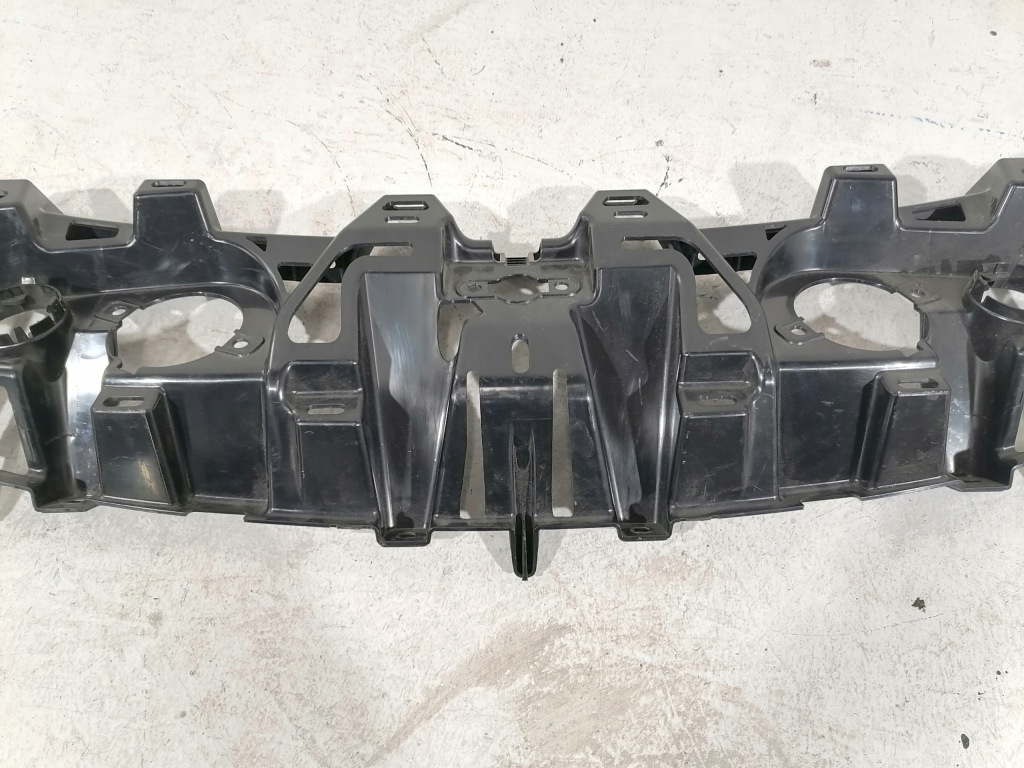 Кронштейн динамика багажника tesla x 1050282-00-d с Разборки