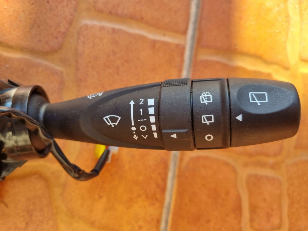 фото №4, Hyundai i10 перемикач комбінований стрічка подушка безпеки