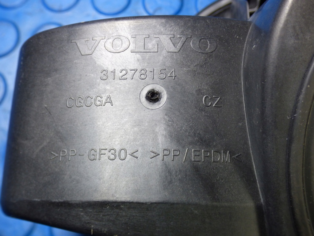 фото №6, Кришка заливної пального 31278154 lak 492 volvo s60 ii